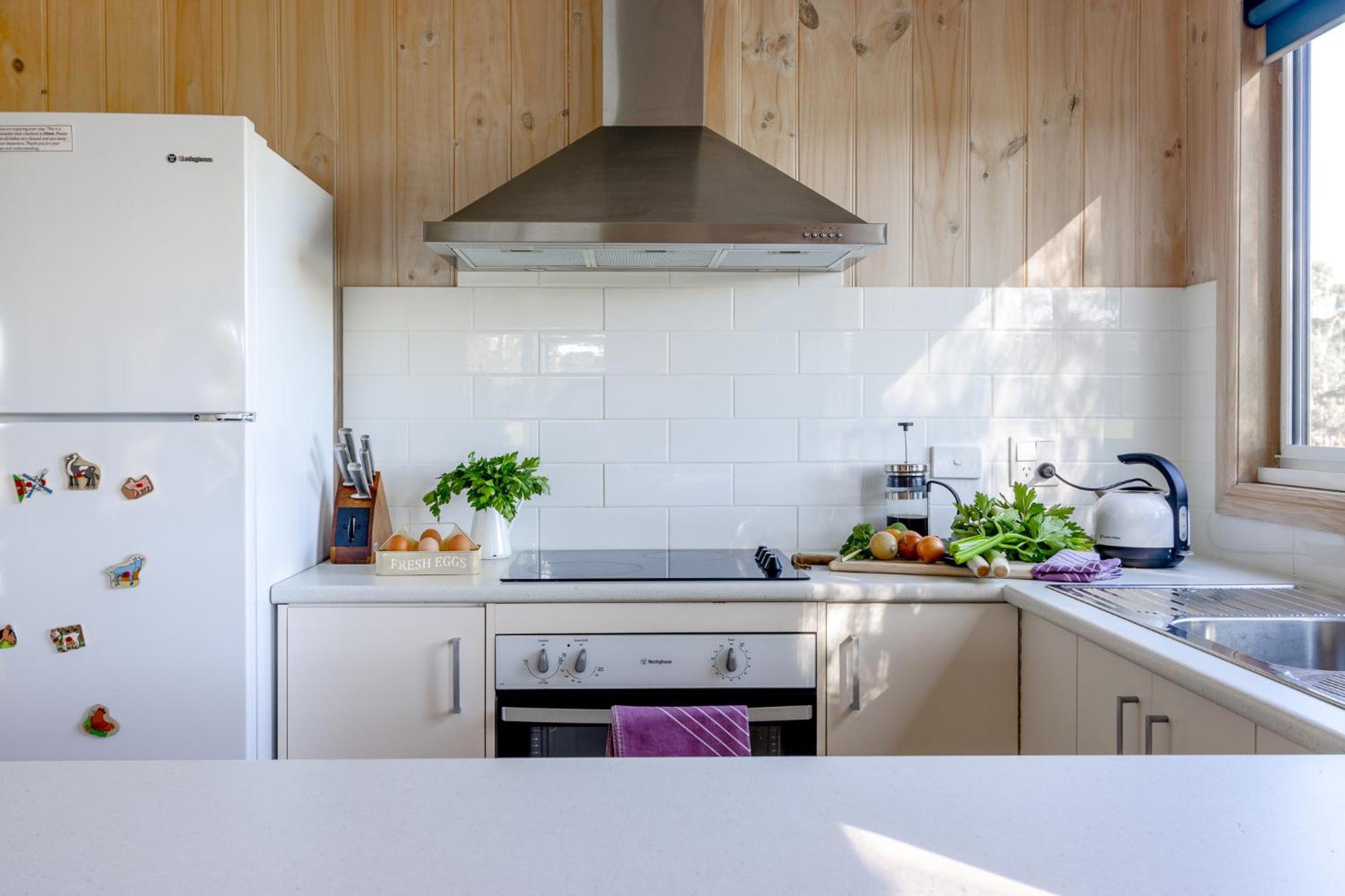 Freshwater Creek Cottages & Farm Stay Торки Экстерьер фото