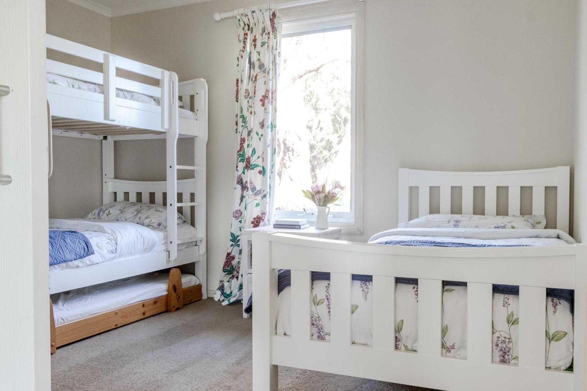 Freshwater Creek Cottages & Farm Stay Торки Экстерьер фото