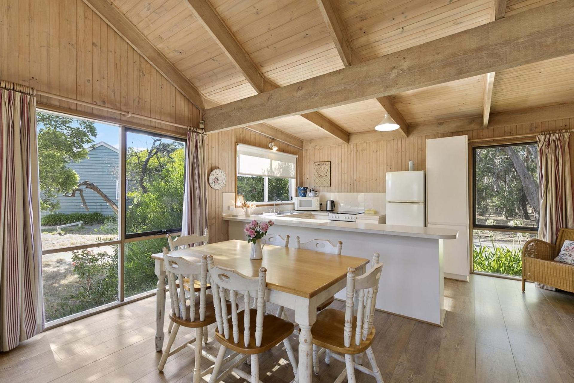 Freshwater Creek Cottages & Farm Stay Торки Экстерьер фото